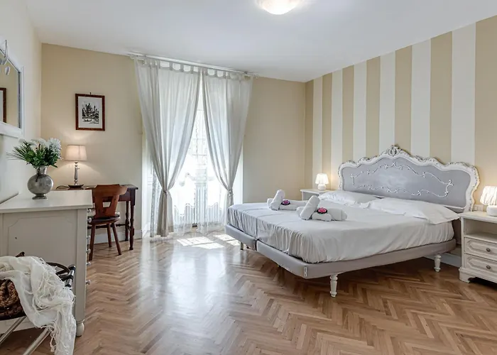 Flora - Sweet Dreams In Florence